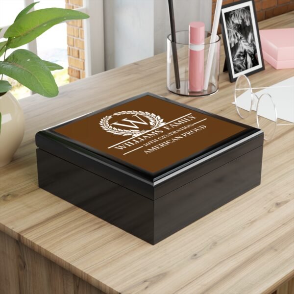 WILLIAMS Personalized Family Jewelry Box - American Proud Design - Image 2